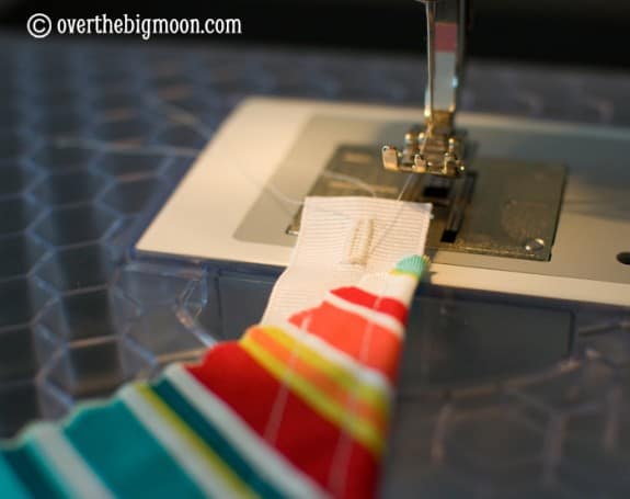 Button Bunting11 575x455 Adjustable Button Bunting!