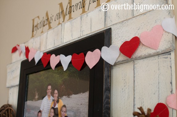 Valentines Decor and Felt Hearts Banner Valentines decor111 Valentines Decor and Felt Hearts Banner