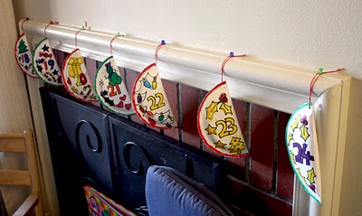 Christmas Advent Calendar Roundup paperplateadventcalendar2 Christmas Advent Calendar Roundup